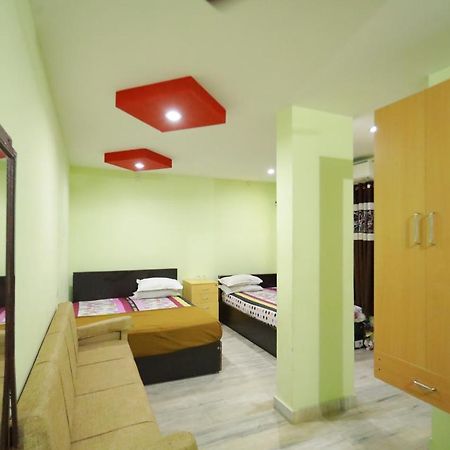 Arackal Tourist Home Tripunithura Buitenkant foto